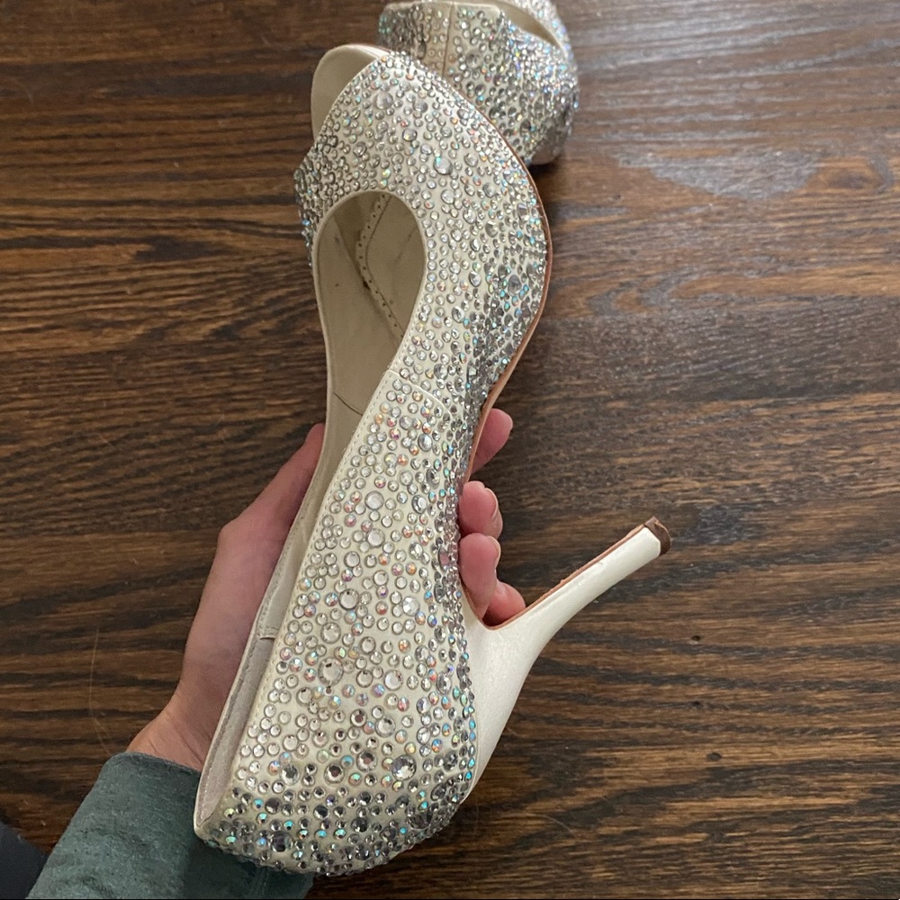 Benjamin Adams London Rhinestone Pumps - Picture 4 of 7